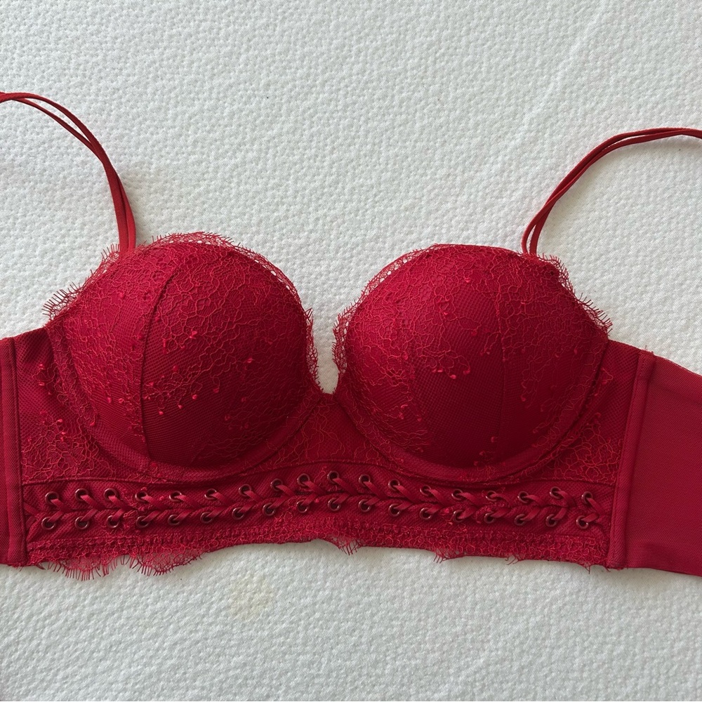 Victoria's Secret Vibrant Red Lace Bra push up bra